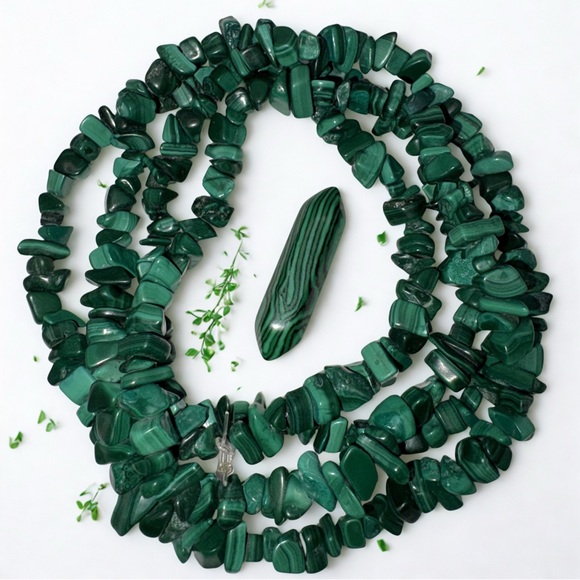 Malachite Chip Bead Strand w/ Double Point | Jewelry Making & Crafts - Picture 7 of 7